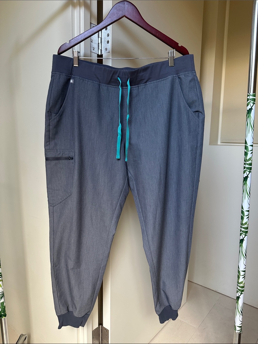Figs Men's Gray Joggers with Teal Drawstring